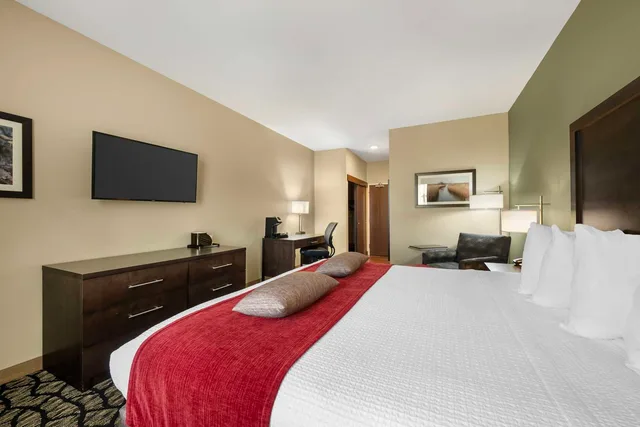 غرفة بسرير كينج، Best Western Plus Lakeview Hotel 3/4