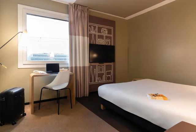 Standard, Queen Bed, Accessible, IBIS GENEVE AEROPORT 1/3