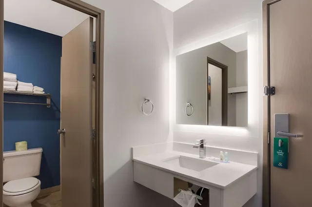 غرفة بسرير كينج، Quality Inn South Bend near Notre Dame 1/1