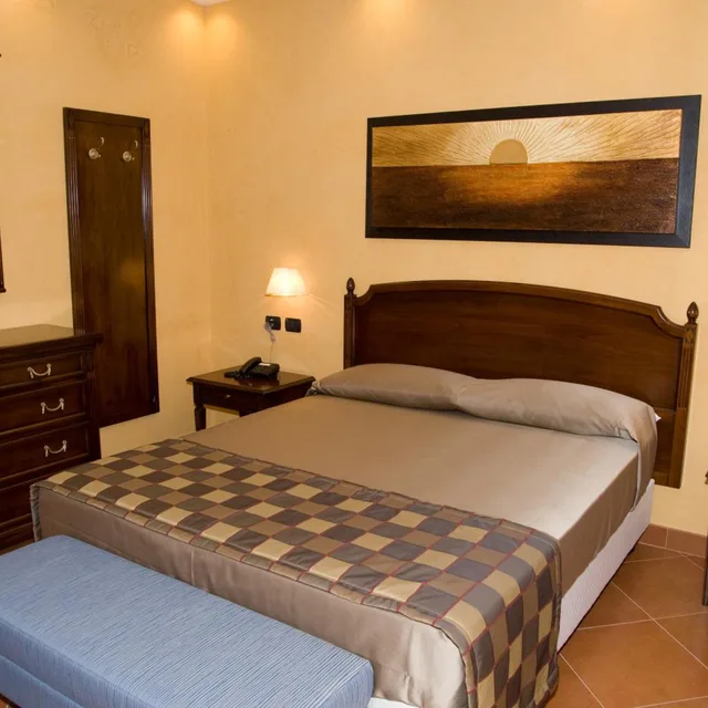 غرفة كلاسيكية بسرير كينج، Artemis Hotel 2/10