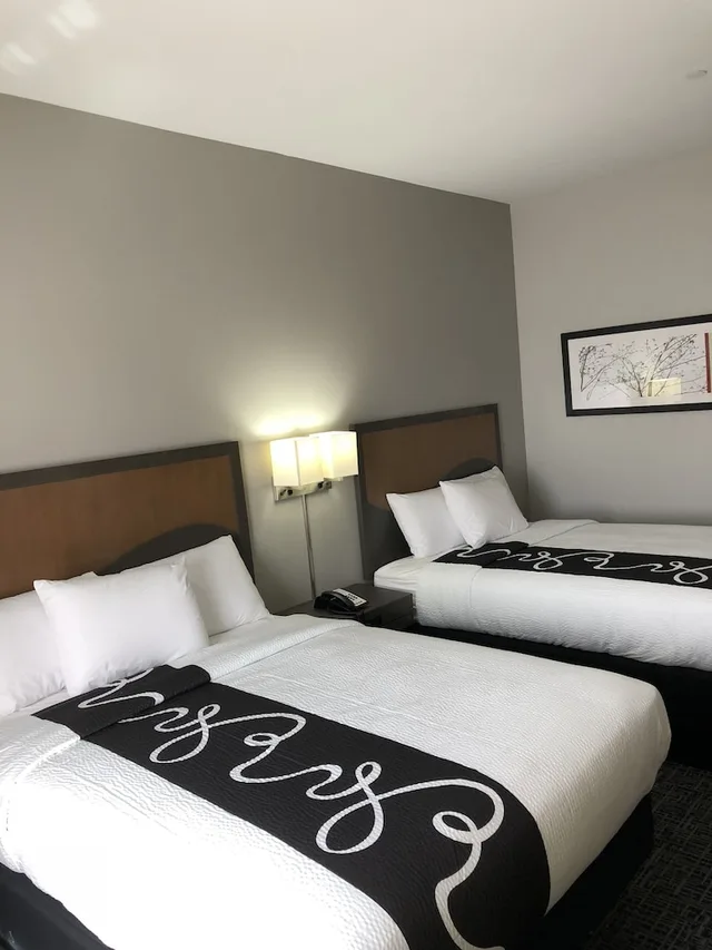 غرفة بسريرين كوين، Hotel Glenpool 1/2