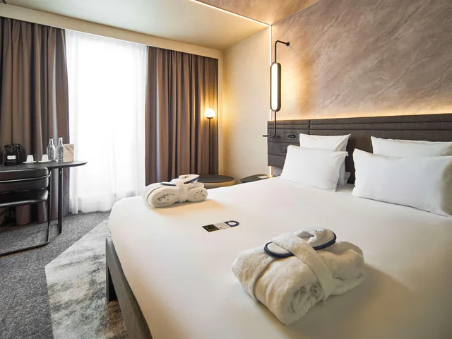 غرفة سوبيريور بسرير مزدوج بشرفة، Novotel Praha Wenceslas Square 1/5