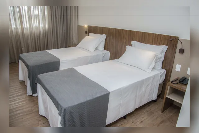 غرفة فاخرة مفردة بسريرين منفصلين، Gran Executive Hotel 2/4