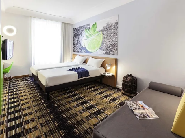 غرفة قياسية بثلاثة أسرّة، IBIS STYLES NAPOLI GARIBALDI 1/6