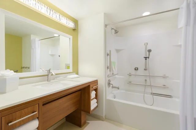 Studio, 2 Queen Beds, Bathtub, Accessible, Home2 Suites By Hilton Youngstown West/Austintown 6/10