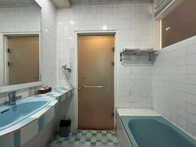 Superior, Queen Bed, Grand Tamaro Hotel Parapat 8/8