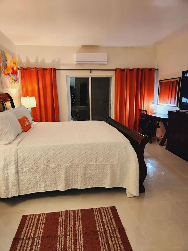 Deluxe, Studio, King Bed, Ocean View, Harbor Breeze Villas 2/9