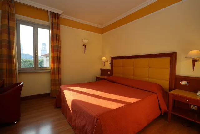 غرفة كلاسيكية بسرير مزدوج أو سريرين منفصلين بإطلالة على الحديقة، Hotel Il Chiostro 3/9