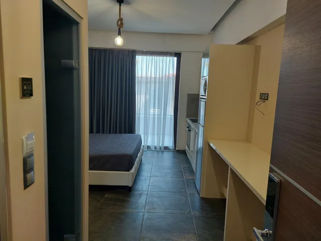 استوديو ثلاثي، Santo George Beach 7/10