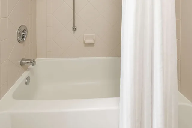 جناح بسرير كينج وسريرين كوين بغرفتي نوم لذوي الإعاقة، Homewood Suites by Hilton Holyoke-Springfield/North, MA 8/9