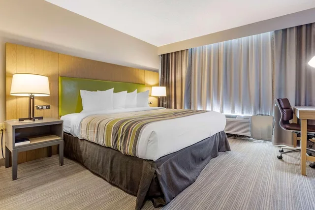 غرفة بسرير كينج، Country Inn & Suites By Radisson Lumberton Nc 2/4