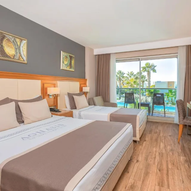 Lake, Pool View، Aquasis De Luxe Resort 1/4