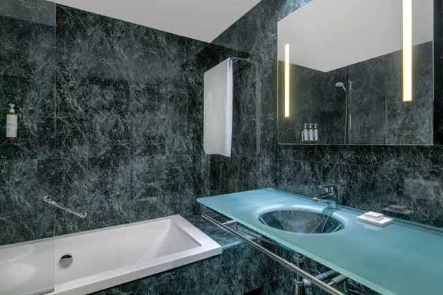غرفة بسرير كوين، Ac Hotel Cordoba By Marriott 3/4