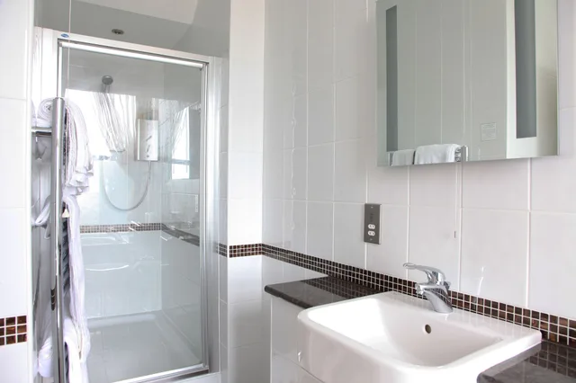 غرفة عائلية بسرير كينج وسرير فردي بإطلالة على البحر، Great Western Hotel 5/9