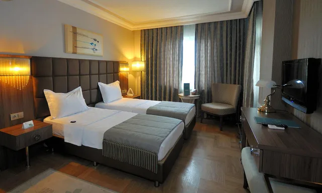غرفة ديلوكس بسرير مزدوج، Grand Atakum Hotel 3/4