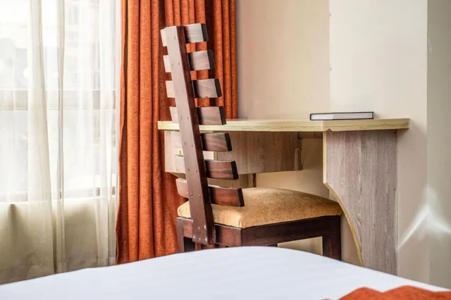 غرفة قياسية بسريرين منفصلين، Astorian Grand Hotel 4/4