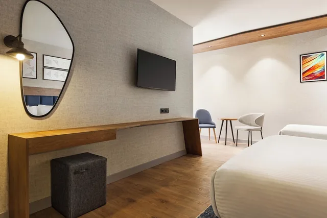 Family, King Bed, Ramada Encore by Wyndham Istanbul Arnavutkoy 5/8