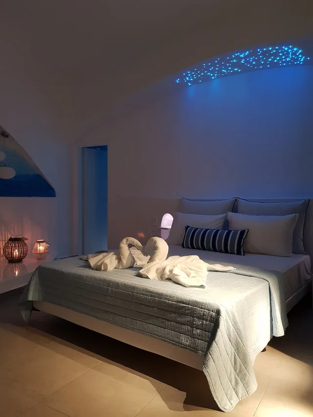 Deluxe, Double Bed, Sea View, Sofa, Hot Tub, Amera Suites 7/10