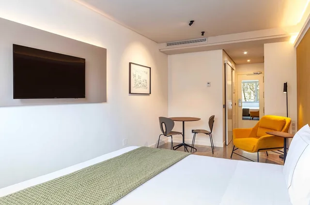 غرفة سوبيريور بسرير كينج، Suites Viena Plaza de Espana 3/8