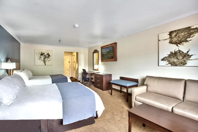 غرفة قياسية بسريرين كوين مع أريكة، Best Western Mountain View Inn 4/8