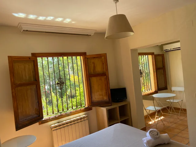 غرفة سوبيريور بسرير مزدوج، Hostal Moscatel 7/9