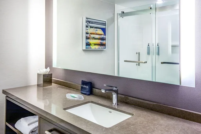 غرفة بسرير كينج، Courtyard by Marriott Boston Billerica Bedford 3/4