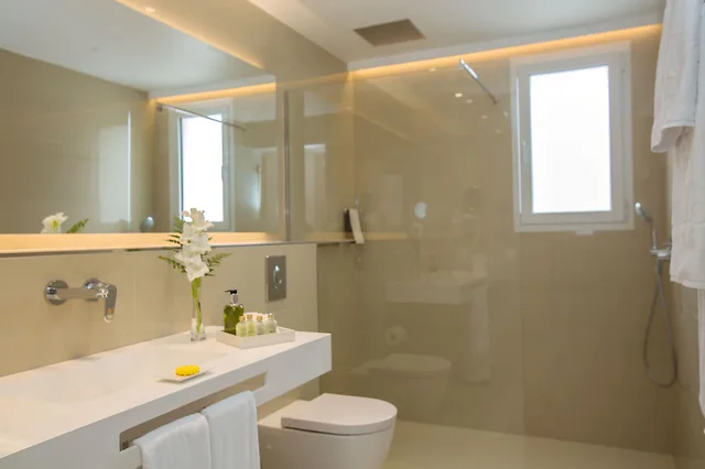 Junior Suite, Superior, Twin Beds, Hotel Sabina & Suites 4/5