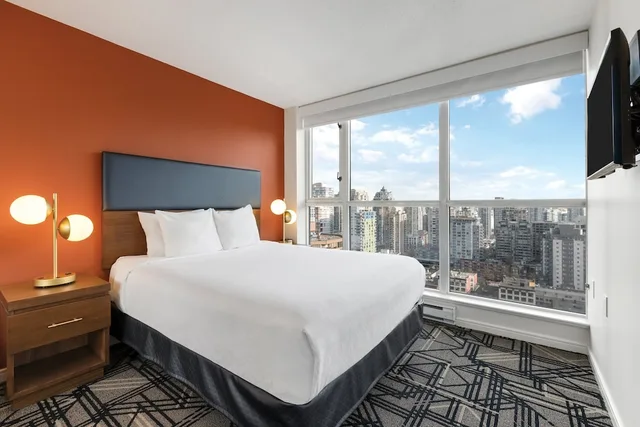 شقة سكنية قياسية بسريرين كوين بغرفتي نوم بمطبخ، WorldMark Vancouver The Canadian 2/6