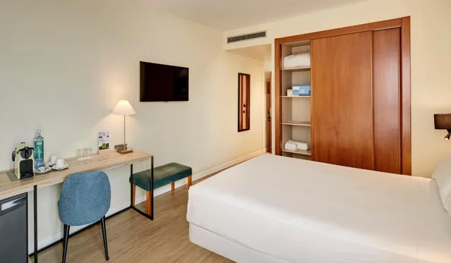 غرفة سوبيريور بسرير كينج، Sercotel Cornella Barcelona (ex. Nh Cornella) 5/10