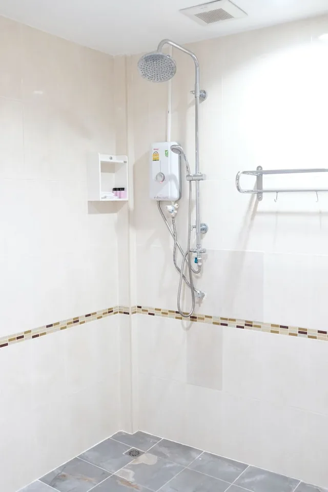 Standard, Triple, 1 King and 1 Single Beds, The Beach Front Resort Pattaya 2/2