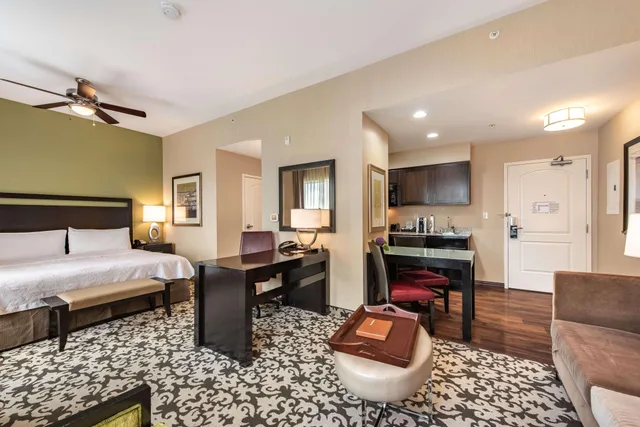 جناح استوديو بسرير كينج لذوي الإعاقة، Homewood Suites by Hilton Oxnard/Camarillo 1/1
