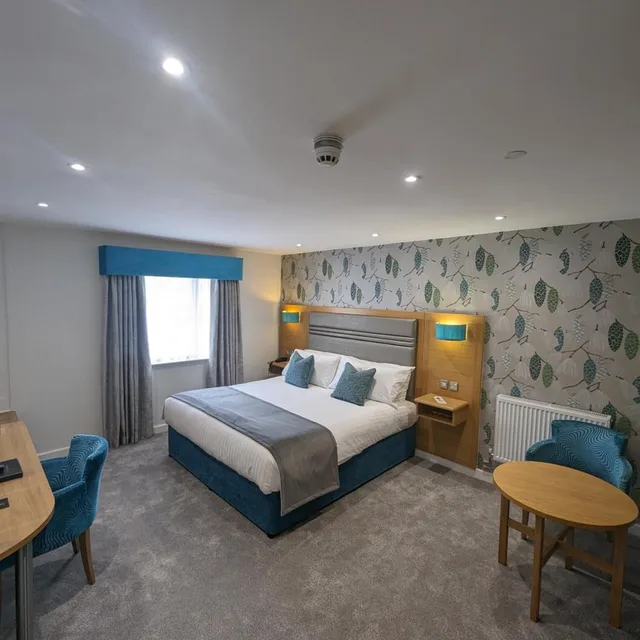 Executive, Double Bed, Briar Court Hotel 1/10