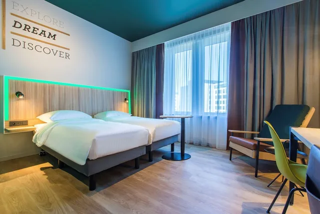 غرفة قياسية بسرير كوين، Park Inn By Radisson Brussels Airport 1/3