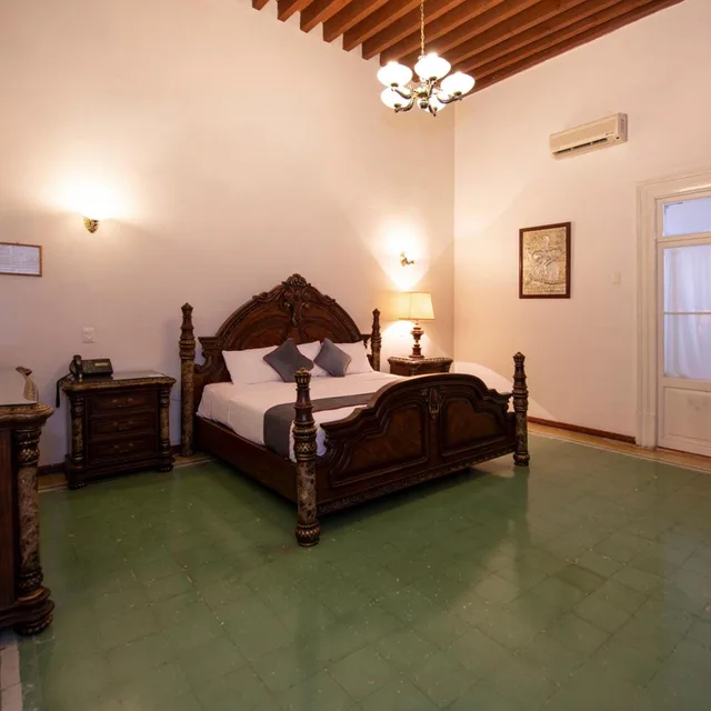 2 Bedrooms, Suite, Hotel Senorial 6/8