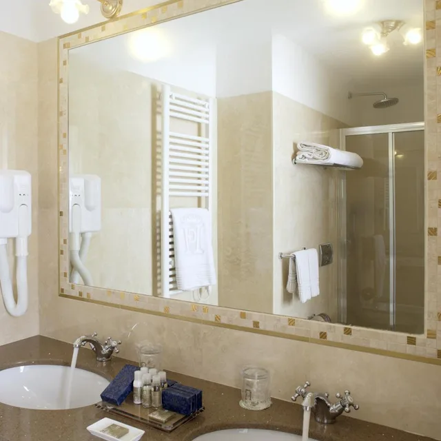 Suite, Valley View، Giotto 4/4