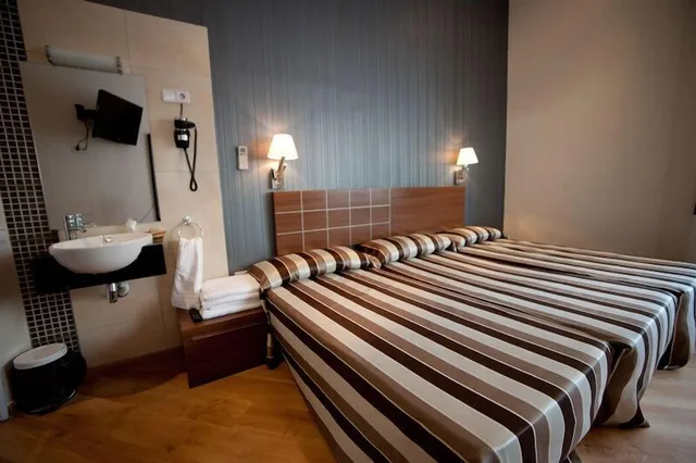 غرفة بسرير مزدوج بحمام مشترك، Hostal Bcn 46 1/1