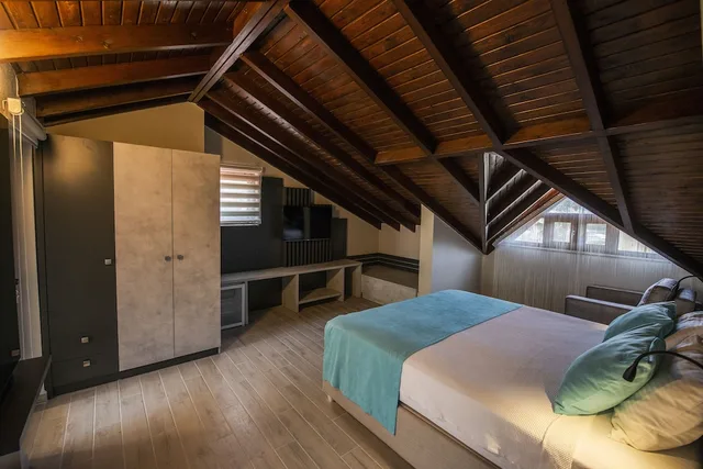 غرفة بانورامية بسرير كينج بإطلالة على الجبل مع أريكة، Göcek Arion Hotel 2/4