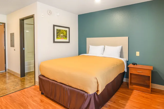 Standard, Queen Bed, Econo Lodge Hammond 1/4