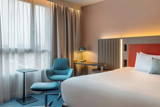غرفة ديلوكس بسرير كينج، Courtyard By Marriott Paris Saint Denis 6/10