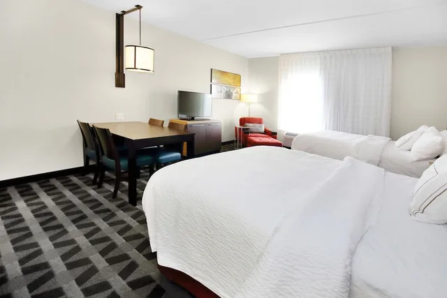 استوديو بسريرين كوين، TOWNEPLACE SUITES GROVE CITY MERCER/OUTLETS 3/6