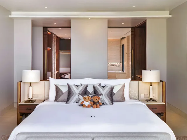 3 Bedrooms, Pool, Villa, 3 Double Beds, Butler، V Villas Phuket - MGallery 3/9