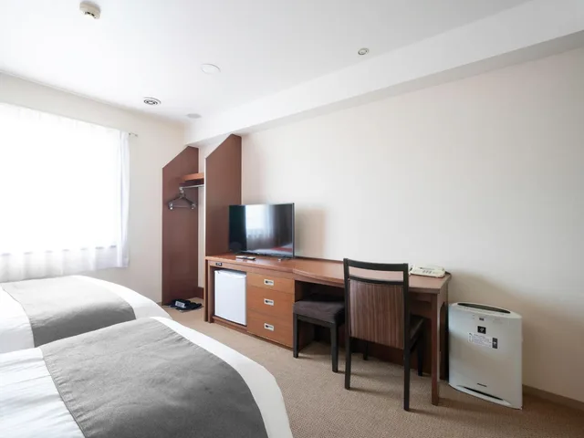 غرفة بسرير مزدوج مع سرير إضافي للمدخنين، Vessel Hotel Kanda Kitakyushu Airport 4/8