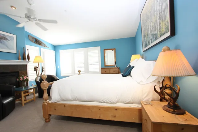 Lodge, Queen Bed، Inn at Occidental 2/7