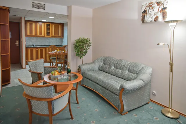 شقة، Palace Hotel Heviz 2/3