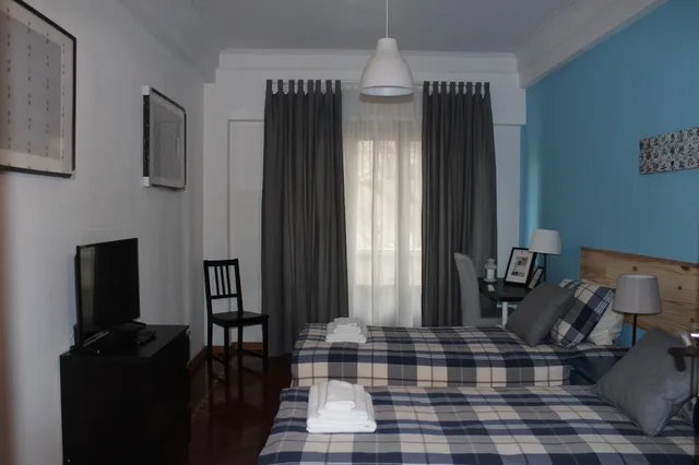 غرفة بسرير مزدوج بشرفة، Tripgeo Guesthouse 2/3