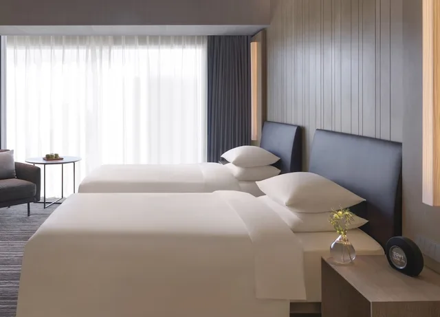غرفة بسريرين منفصلين بإطلالة على المدينة، Hyatt Regency Beijing Wangjing 1/2