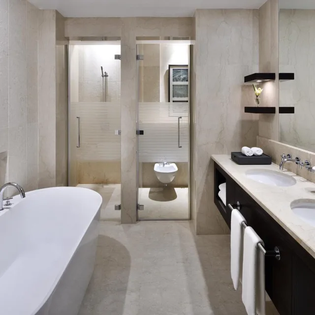 Premier, Golf Course View، Address Montgomerie 5/5