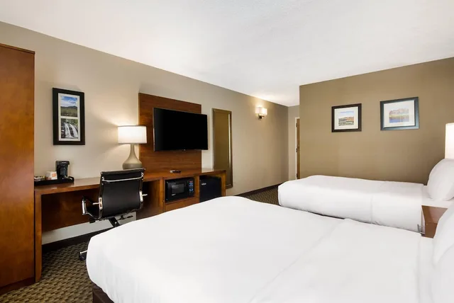 غرفة قياسية بسريرين مزدوجين، Comfort Inn Lexington Virginia Horse Center 2/10