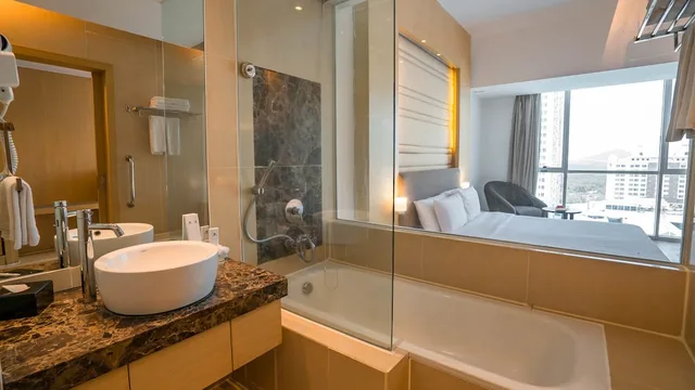 غرفة ديلوكس بسريرين منفصلين، The Klagan Regency 4/4