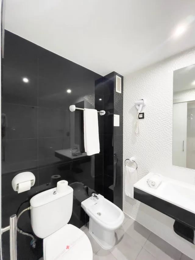 غرفة بسرير نصف مزدوج، Hotel Avenida de Espana 7/10